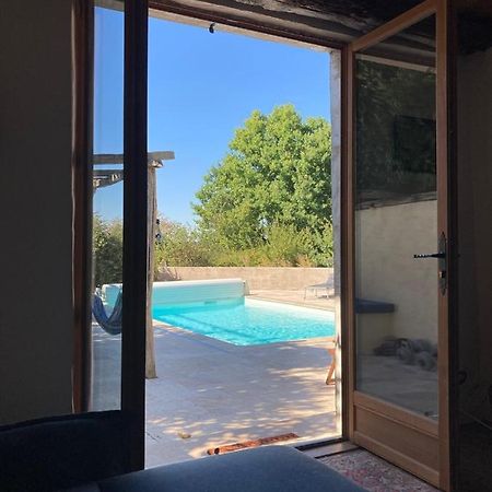 Rustic Cottage With Stunning Swimming Pool Saint-Front  Exteriér fotografie