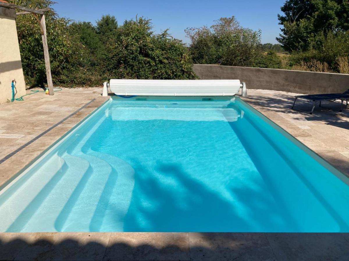 Rustic Cottage With Stunning Swimming Pool Saint-Front  Exteriér fotografie