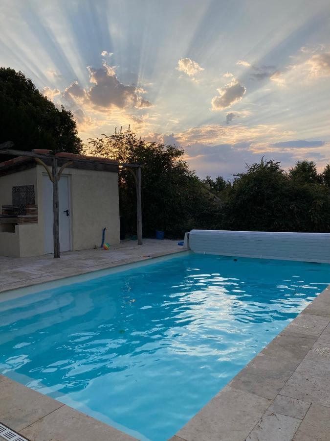 Rustic Cottage With Stunning Swimming Pool Saint-Front  Exteriér fotografie